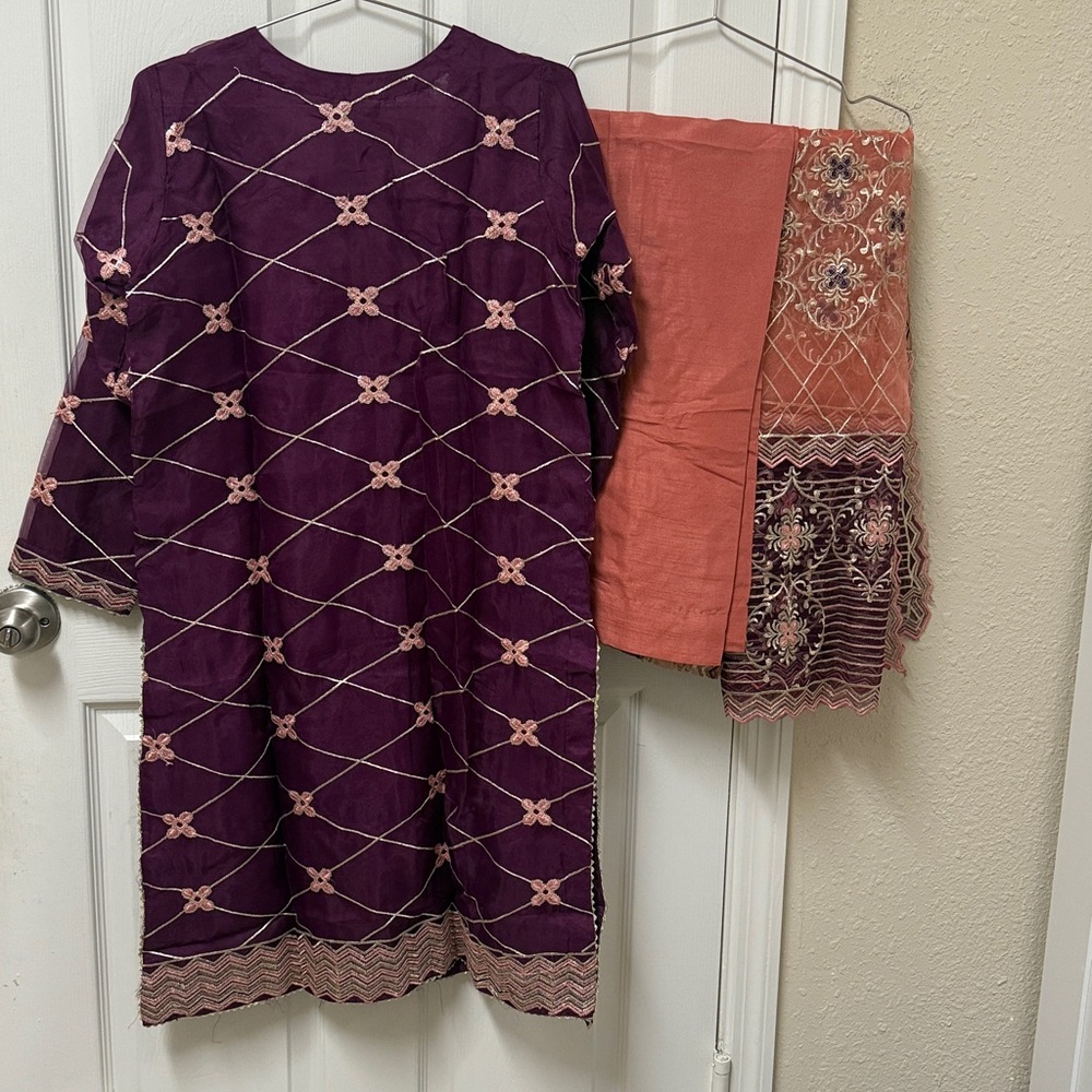Pakistani Indian — Deep Purple Embroidered Salwar Kameez Custom Stictched #830 - Picture 8 of 10